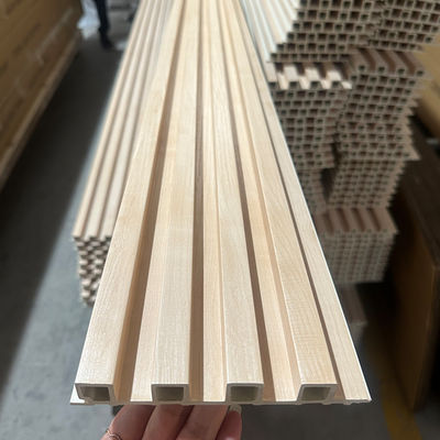 환경 친화적 인 WPC 실내 벽 장단 플루트 된 벽 패널 실내 장식