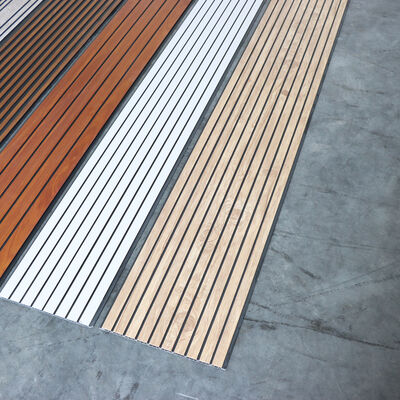 현대적인 인테리어 천장 벽 장식을 위한 습기 방지 설치가 용이한 PVC 홈이 있는 천장 벽 패널