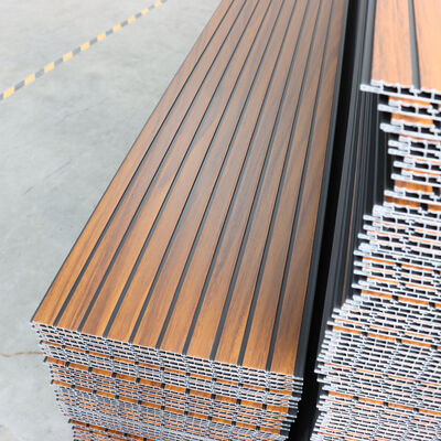 레스토랑, 병원, 실험실에 사용되는 우수한 내습성 및 내부식성 PVC 플루트 벽 패널