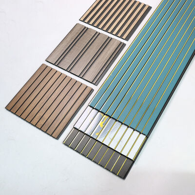 레스토랑, 병원, 실험실에 사용되는 우수한 내습성 및 내부식성 PVC 플루트 벽 패널