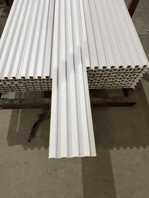 맞춤형 환경 친화적 인 실내 불규칙 격자 Wpc 벽 패널 160x24 클래딩