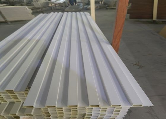 나무로 된 곡물 PVC WPC 벽판지는 벽체 패널 WPC 3D 벽판지에게 피리 같은 소리로 말했습니다