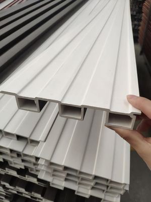 목제 대안 실내 195x28mm 내부 WPC 벽판지 WPC 데코러티브 벽 패널