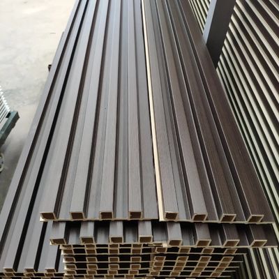 목제 대안 실내 195x28mm 내부 WPC 벽판지 WPC 데코러티브 벽 패널