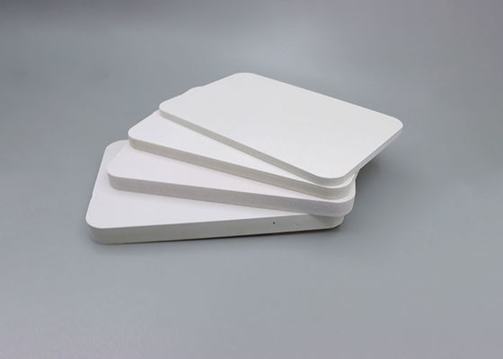 5 밀리미터 PVC 발포 보드 확장 발포제는 1220x2800mm PVC 발포 패널을 시트로 덮습니다