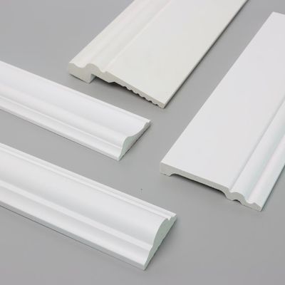 PVC PS 장식적 스커팅 보드 하얀 바닥 나무 설계 벽 베이스보드 2.8m