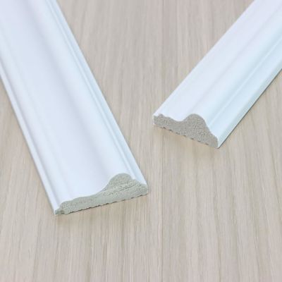 PVC PS 장식적 스커팅 보드 하얀 바닥 나무 설계 벽 베이스보드 2.8m